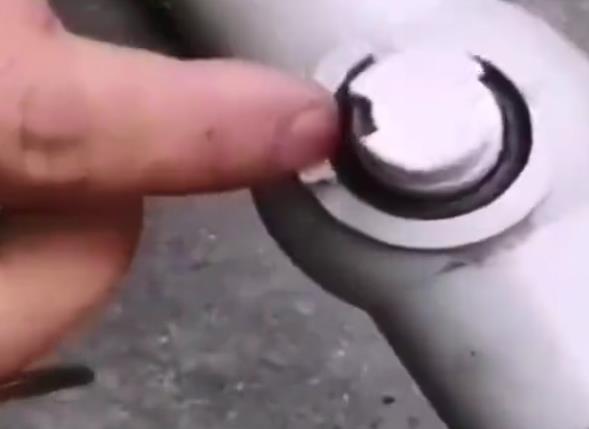 球閥扳手轉(zhuǎn)軸處漏水怎么修?5張大圖帶你輕松搞定! 球閥扳手轉(zhuǎn)軸處漏水怎么修?5張大圖帶你輕松搞定!