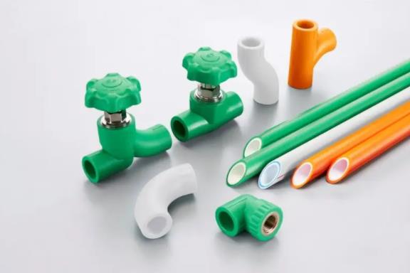 水管日豐好還是保利好？2點對比不分伯仲，不妨用它做選擇！